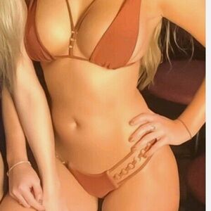 NEW 2 PC BEACH BUNNY IRELAND LARGE BOTTOM MEDIUM TOP RUST BURNT ORANGE